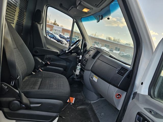 2015 Mercedes-Benz Sprinter 3500 photo 22 of 33