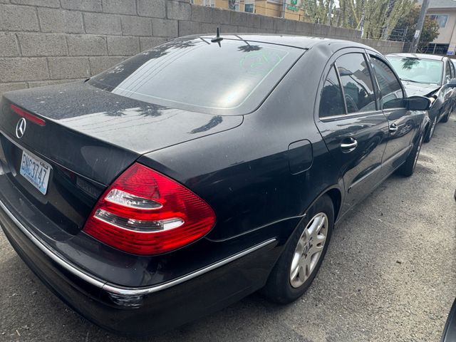 2005 Mercedes-Benz E320 photo 3 of 5