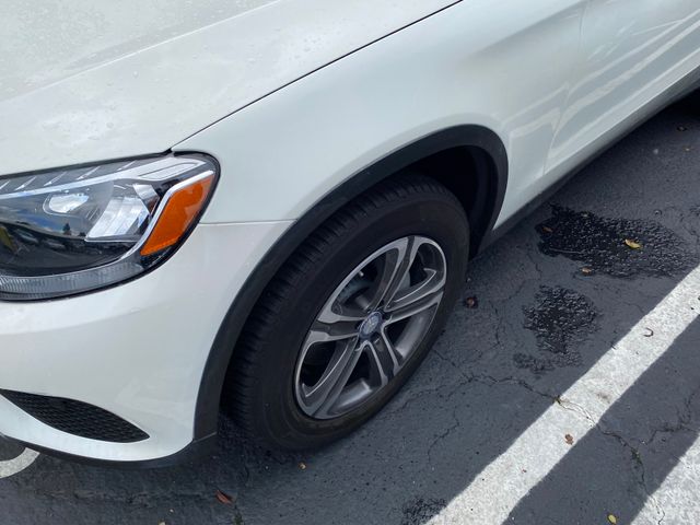 2017 MERCEDES-BENZ GLC-Class photo 5 of 20