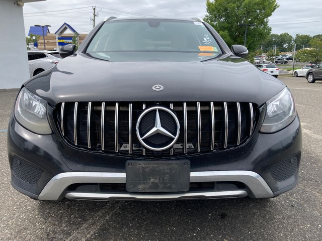2018 Mercedes-Benz GLC photo 9 of 18