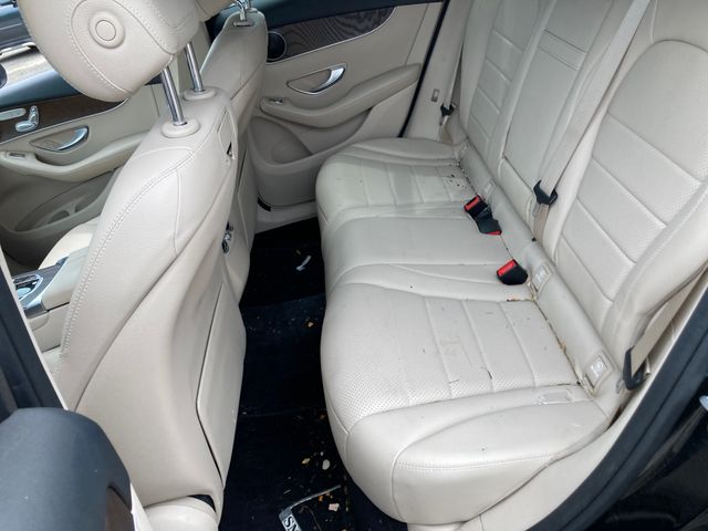 2018 Mercedes-Benz GLC photo 12 of 18