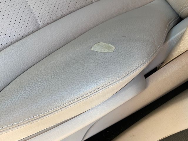 2019 Mercedes-Benz GLC photo 10 of 12