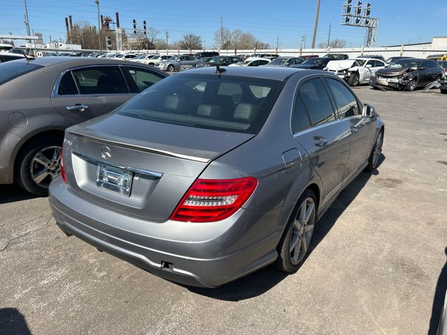 2014 MERCEDES-BENZ C-Class photo 3 of 4
