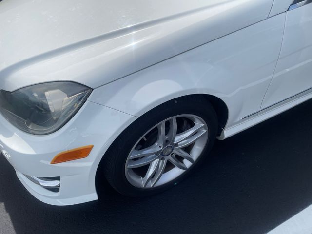 2013 MERCEDES-BENZ C-Class photo 2 of 13