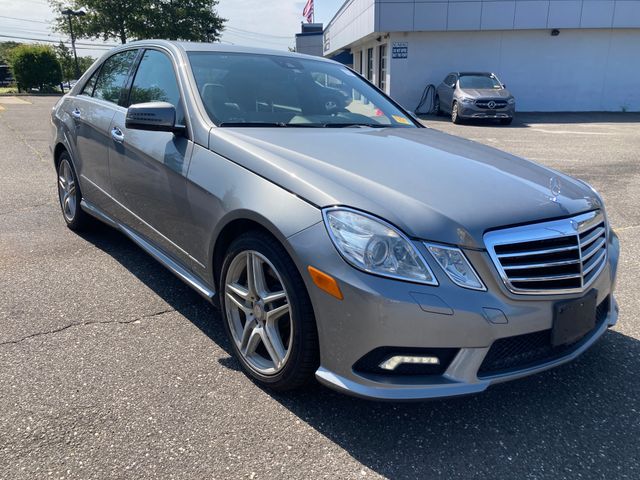 2011 Mercedes-Benz E-Class photo 5 of 12