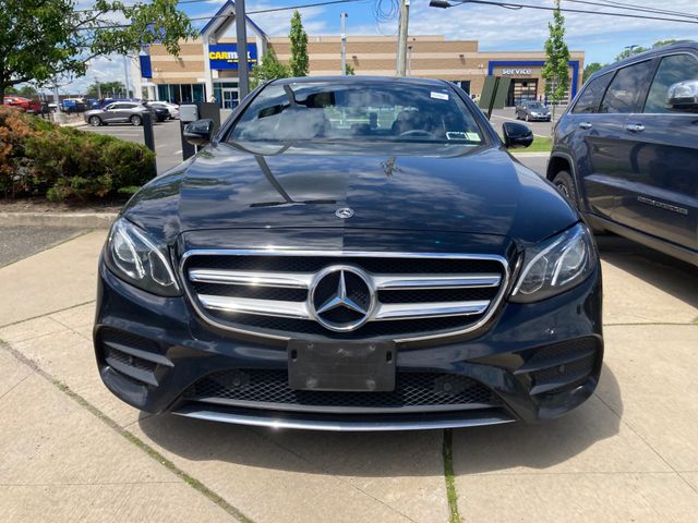 2017 Mercedes-Benz E-Class photo 7 of 12