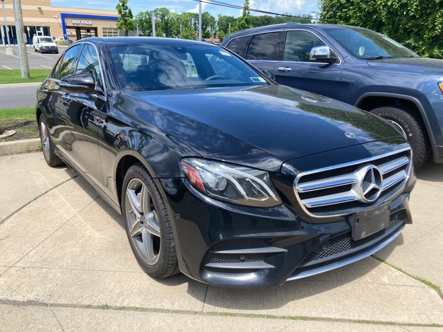2017 Mercedes-Benz E-Class photo 6 of 12