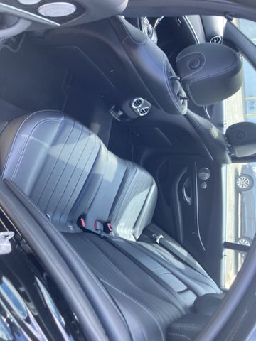 2017 Mercedes-Benz E-Class photo 9 of 12