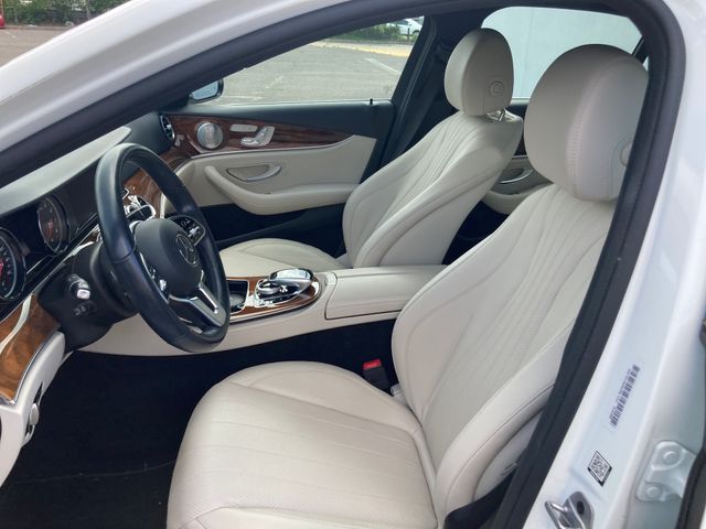 2019 Mercedes-Benz E-Class photo 8 of 9