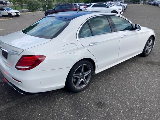 2019 Mercedes-Benz E-Class photo 3 of 9