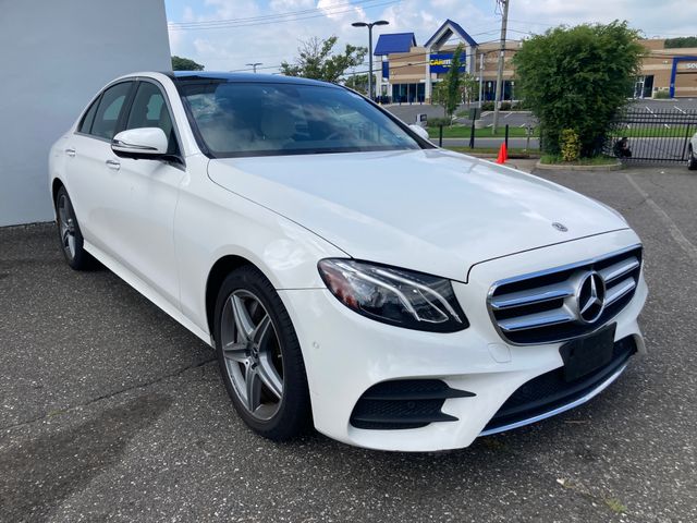 2019 Mercedes-Benz E-Class photo 4 of 9