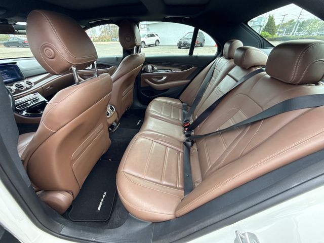 2017 Mercedes-Benz E-Class photo 10 of 14