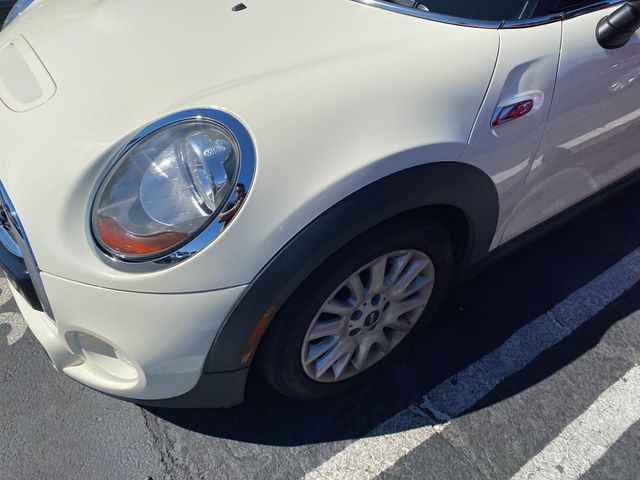 2016 MINI Hardtop photo 5 of 17
