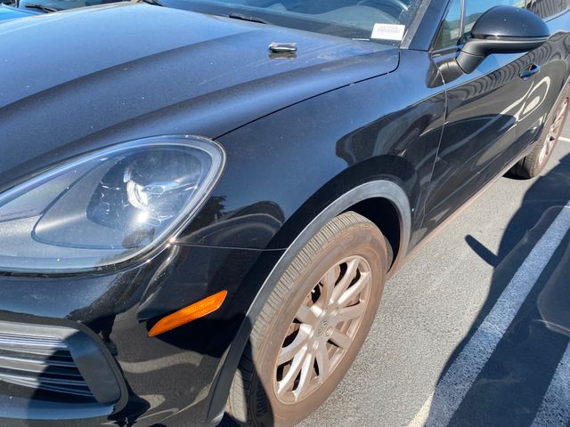 2021 Porsche Cayenne photo 5 of 22