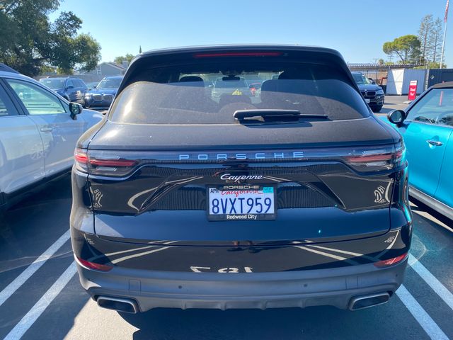 2021 Porsche Cayenne photo 9 of 22