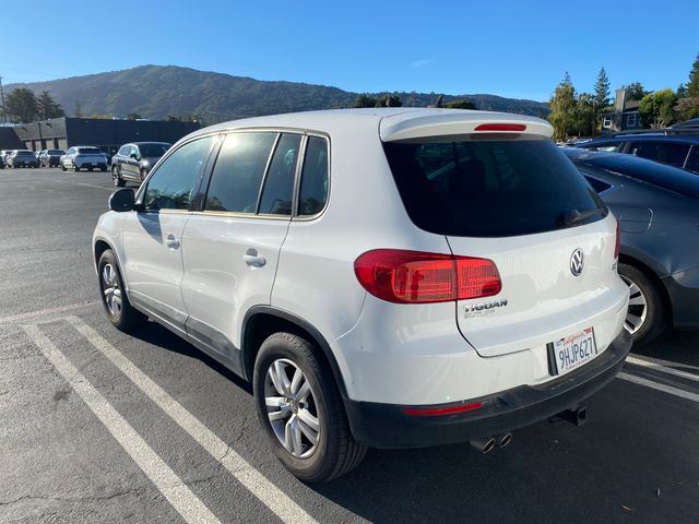 2012 Volkswagen Tiguan photo 8 of 18