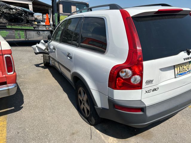 2006 VOLVO XC90 photo 4 of 4