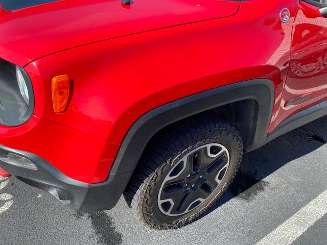 2017 Jeep Renegade photo 5 of 18