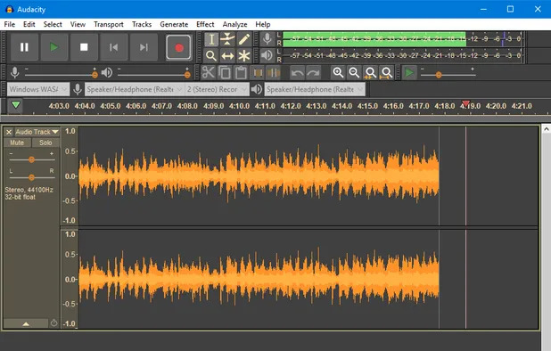 Ocenaudio waveform editor displaying dual stereo tracks with simple edit tools