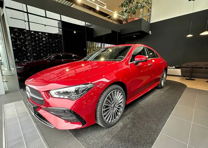 Mercedes CLA 220 4Matic AMG Premium - Zdjęcie 2