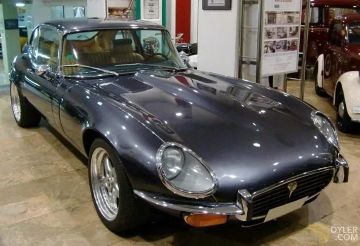 Jaguar E-Type V12 1973