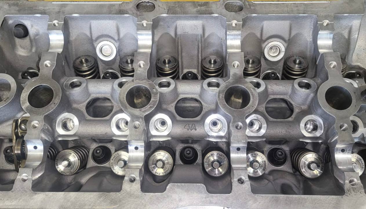 Reinforced springs and titanium plates Etuners for VAG: stability at 8000+ rpm