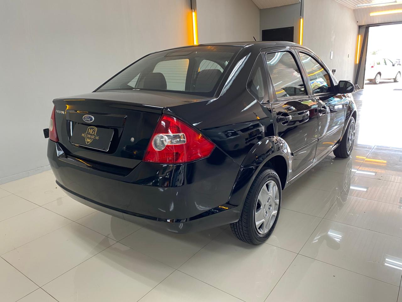 VENDIDO Fiesta Class Sedan 1.6 Manual 2009 view 9