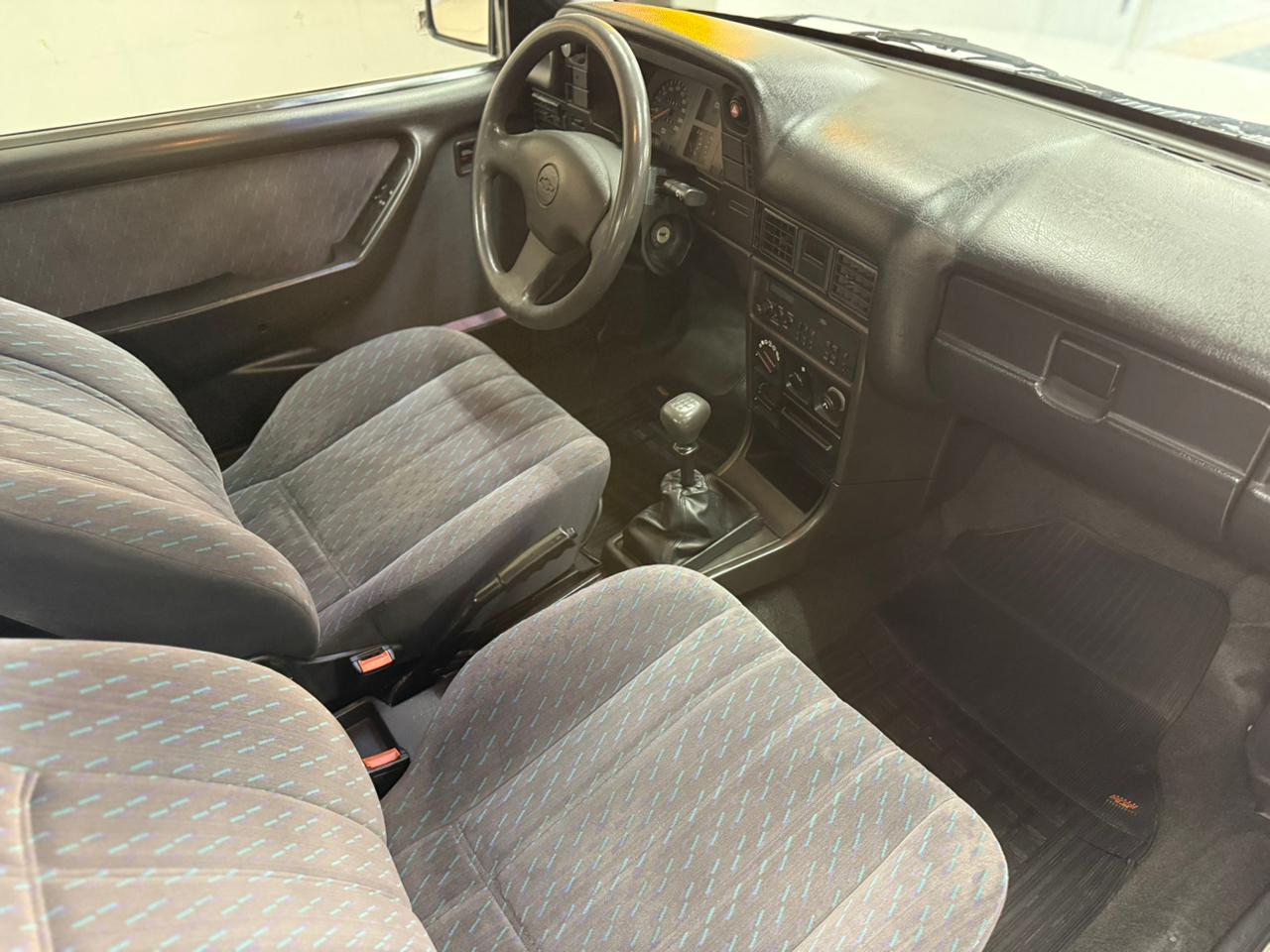 Kadett GLS 2.0 MPFI 1998 view 5