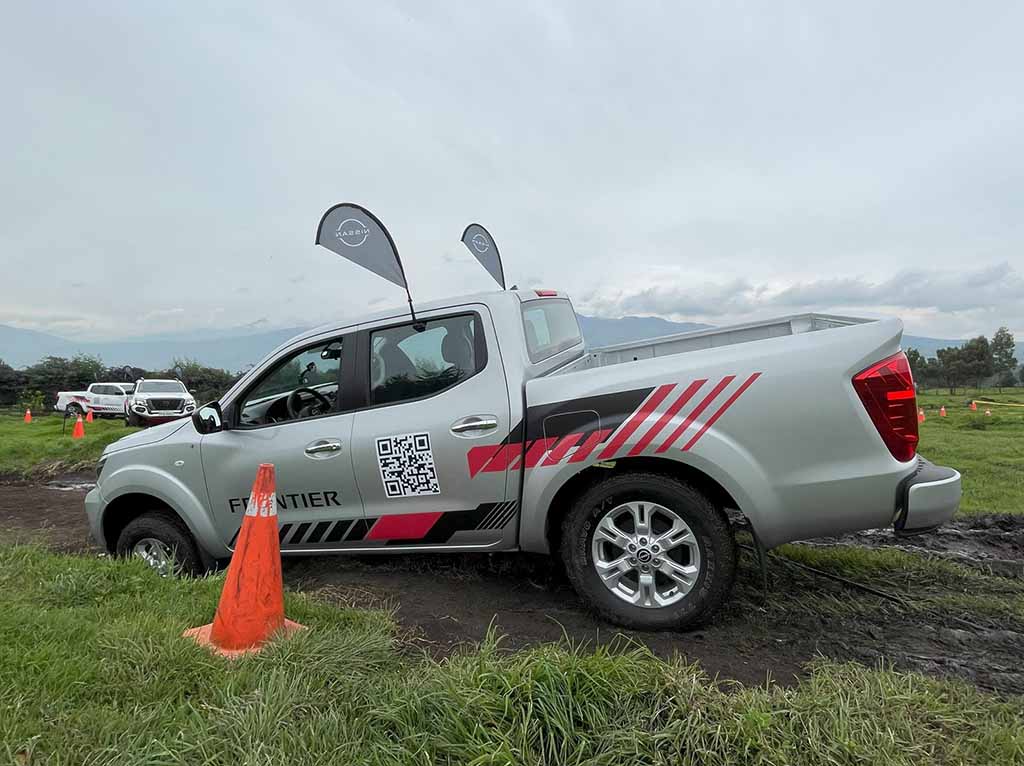 NISSAN PRESENTA "RETO FRONTIER" PARA PONER A PRUEBA SU LEGENDARIA PICK-UP