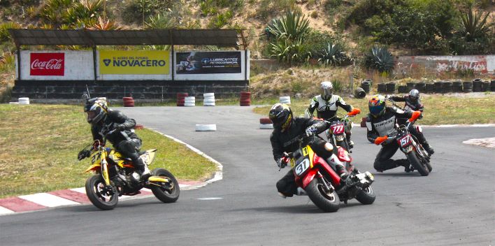 TROFEO SCOOTERS ECUADOR/COPA CNT EN EL “KARTÓDROMO 2 HEMISFERIOS”