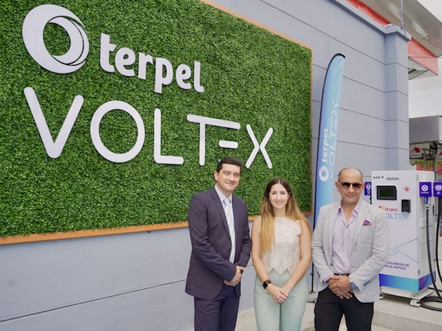 INAUGURAN EN GUAYAQUIL PRIMERA ELECTROLINERA “TERPEL VOLTEX”