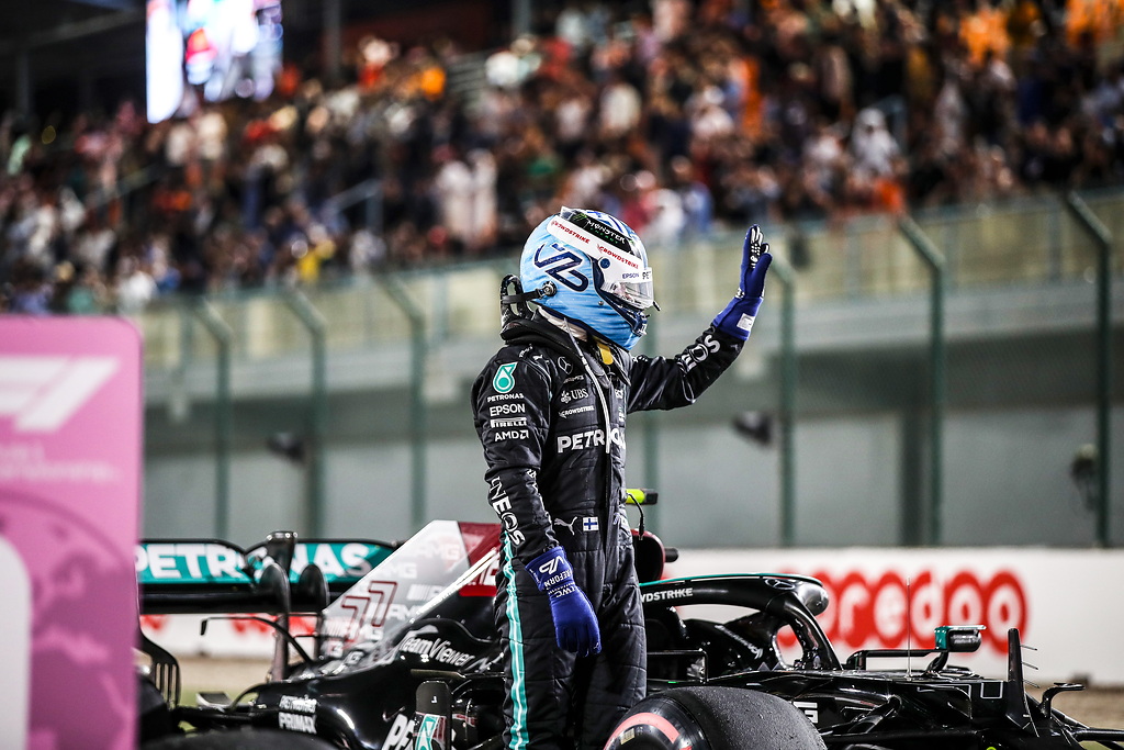 EL INGLÉS LEWIS HAMILTON BRILLA EN QATAR 