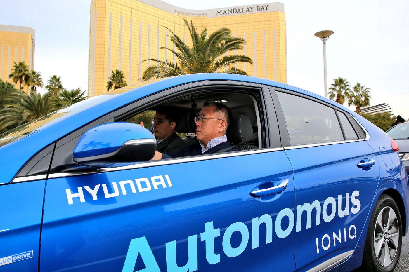 VISIÓN DEL FUTURO PARA LOS AUTOS CONECTADOS