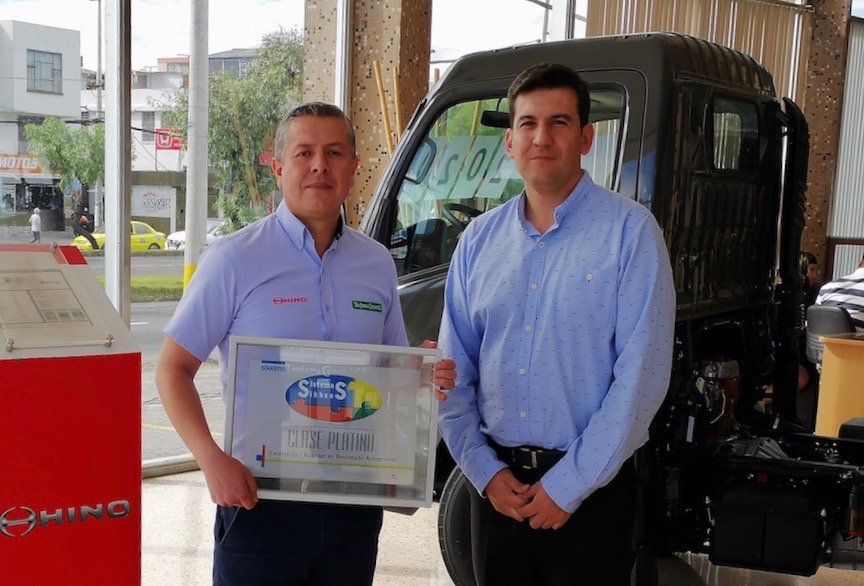 TEOJAMA COMERCIAL OBTUVO LA CERTIFICACIÓN SIKKENS DE LA MULTINACIONAL AKZO NOBEL