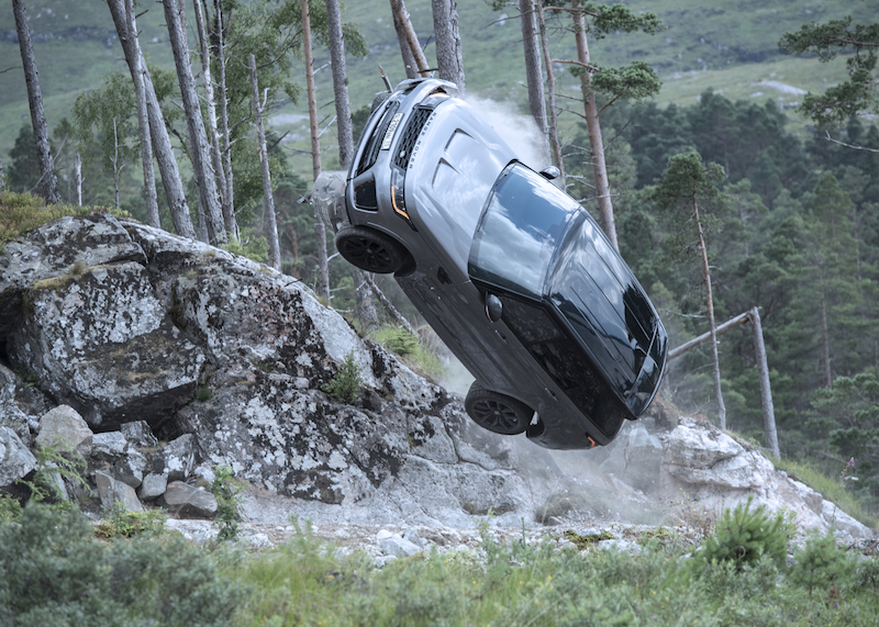 EL RANGE ROVER SPORT SVR EN LA GRAN PANTALLA  CON LA NUEVA PELÍCULA DE BOND 