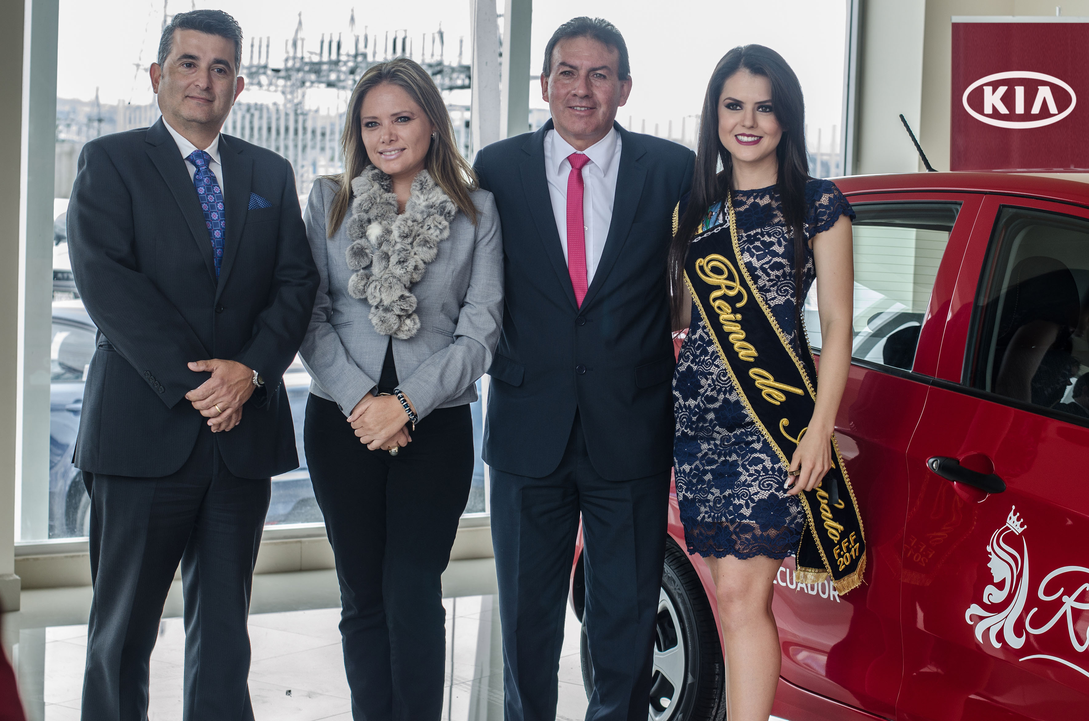 REINA DE AMBATO RECIBE KIA PICANTO R