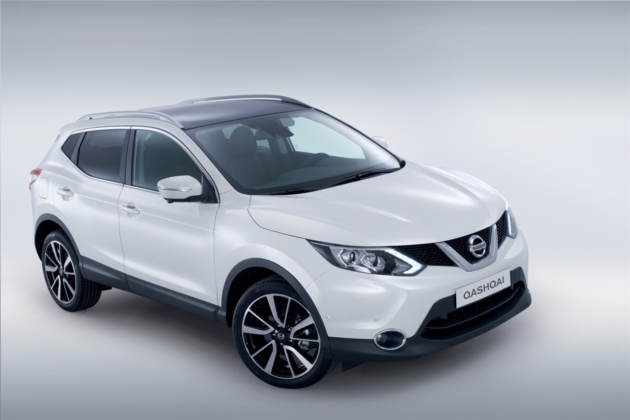 NISSAN QASHQAI CELEBRA 10 AÑOS
