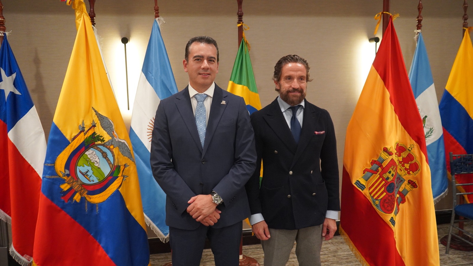 COOPERACIÓN BIRREGIONAL ENTRE LOS CONCESIONARIOS DE AUTOMOTORES DE AMÉRICA LATINA Y EUROPA