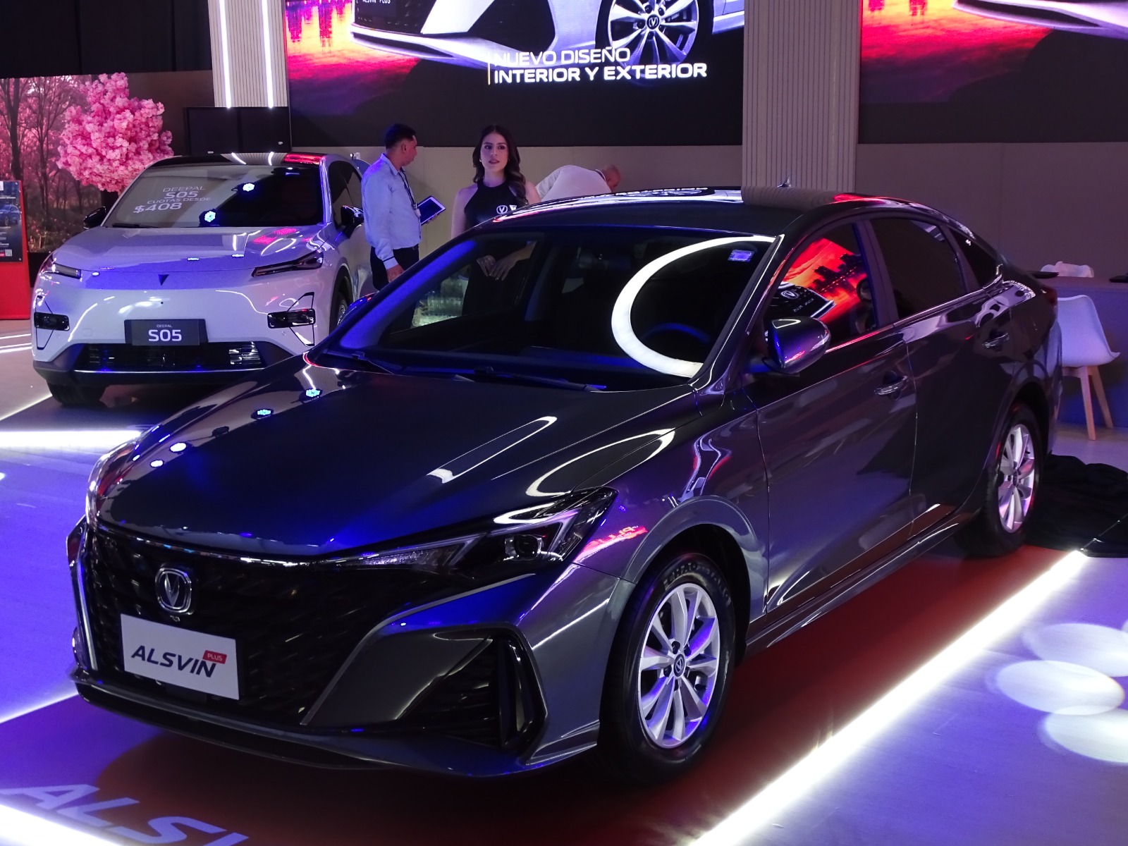 ALSVIN PLUS DEBUTA EN EL AUTOSHOW EN GUAYAQUIL COMO EL SEDÁN MÁS GRANDE Y ESPACIOSO