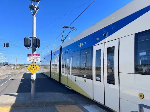 rezerwacja miejsca postojowego przy lotnisku