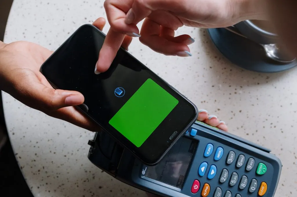 czy korzystanie z usługi google pay jest bezpieczne