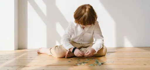 typowe objawy autyzmu