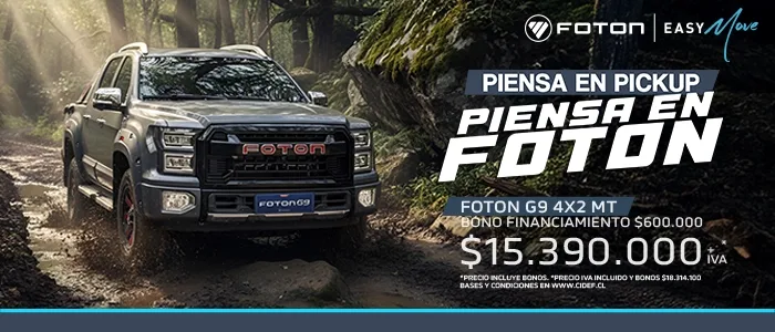 Foton G9 pickup 4x2 MT gris sobre camino lodoso. Camioneta todoterreno en promoción.
