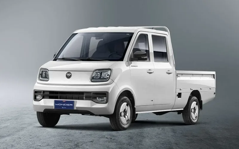 Foton WONDER Doble Cabina blanca. Camioneta pick-up, vista frontal 3/4.
