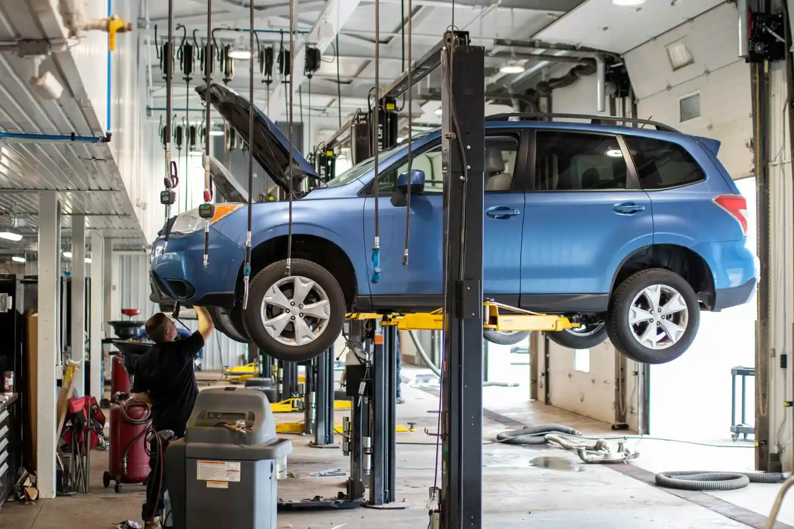 Car service garage