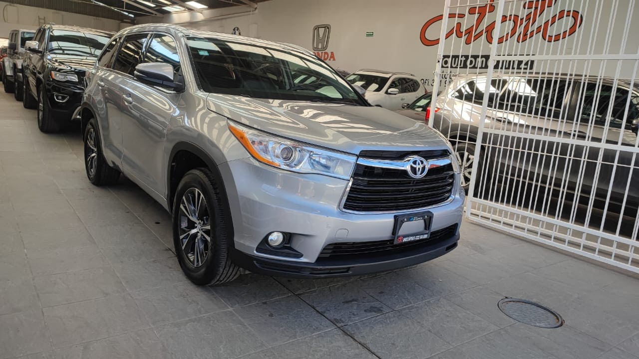 Oferta Toyota Highlander 2016 XLE Automático Plata