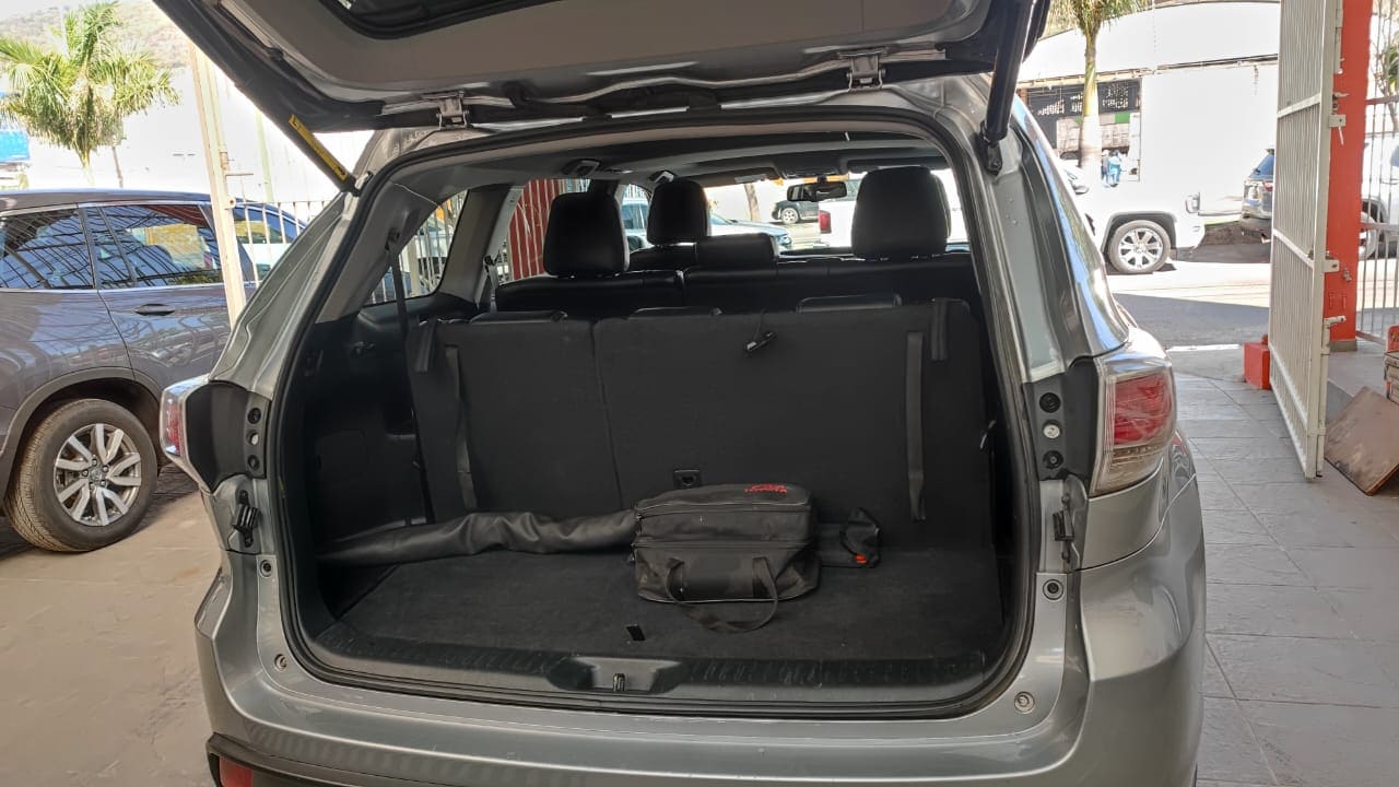 Oferta Toyota Highlander 2016 XLE Automático Plata