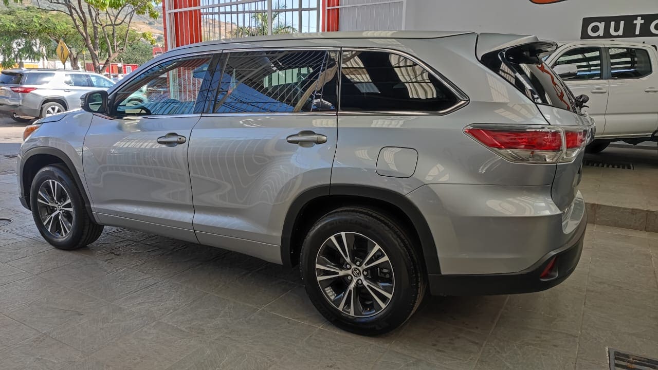 Oferta Toyota Highlander 2016 XLE Automático Plata