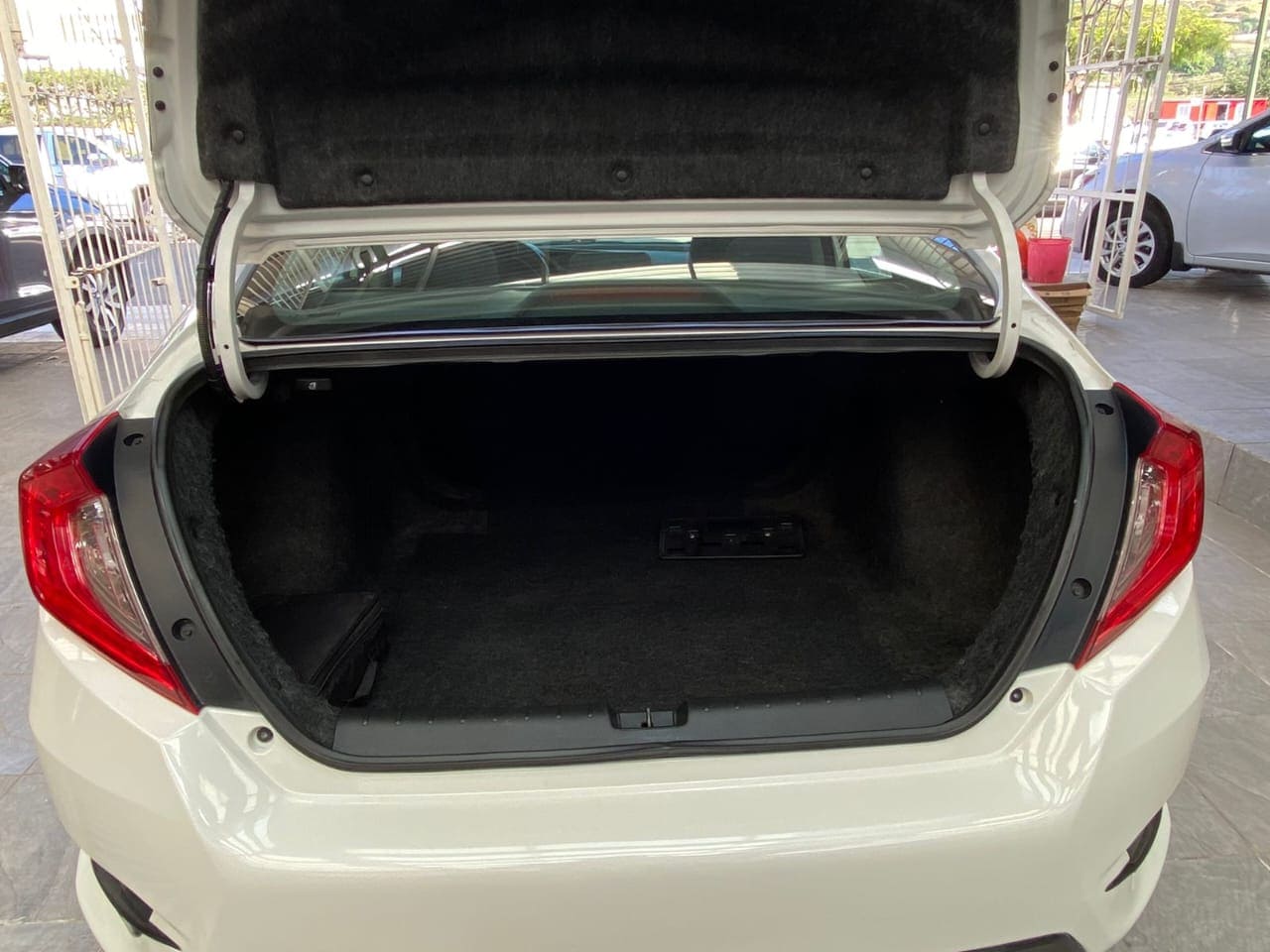 Oferta Honda Civic 2019 i-Style Automático Blanco