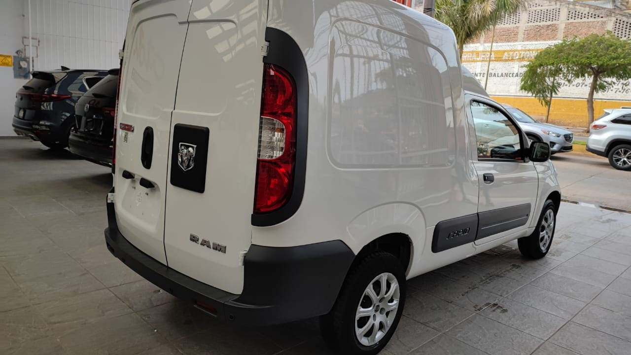 Oferta RAM Promaster 2021 Rapid Manual Blanco
